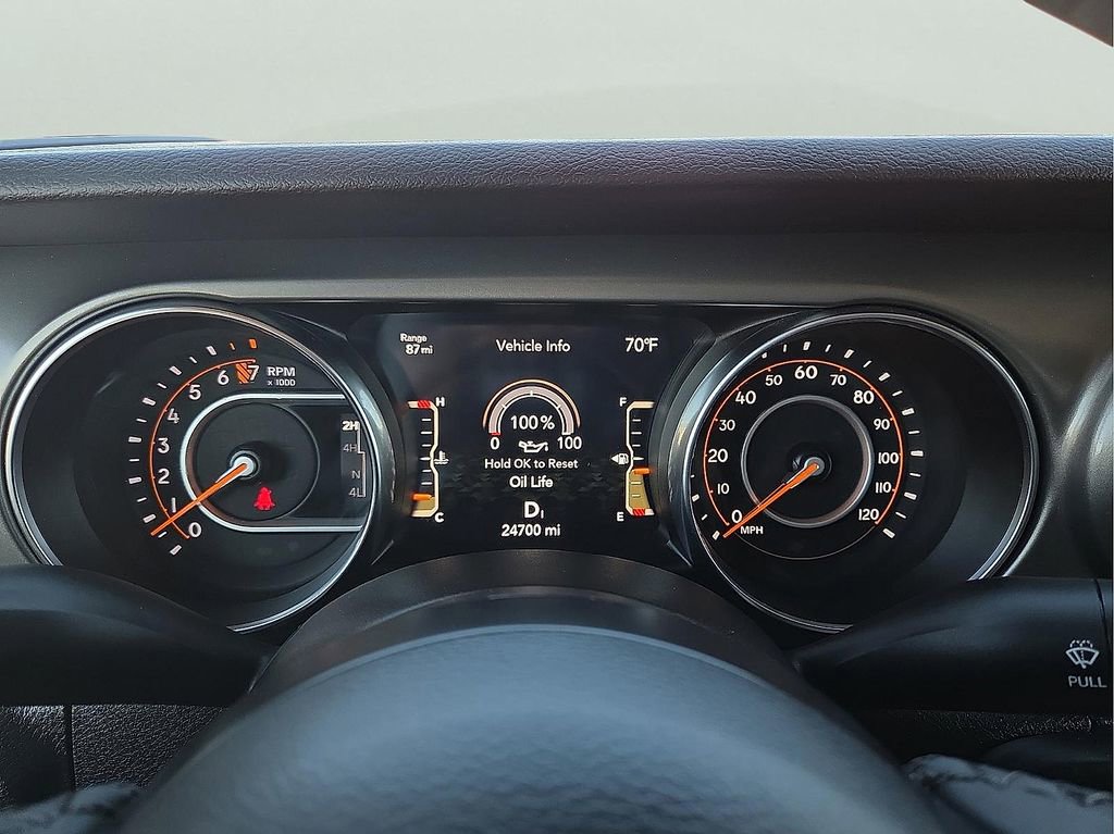 Used 2023 Jeep Gladiator Sport AWD/4WD image 18