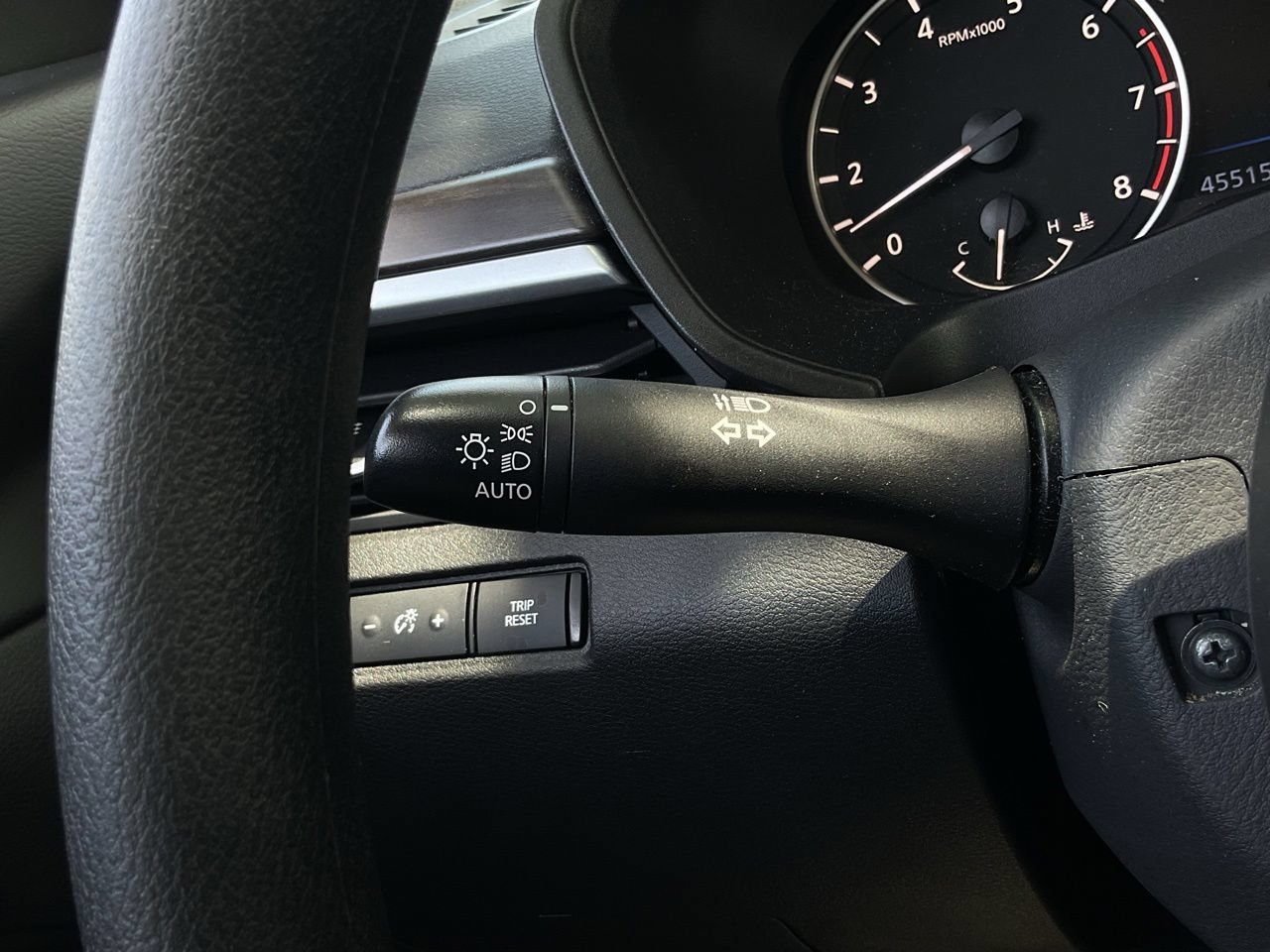 Used 2025 Nissan Altima 2.5 SV FWD image 28