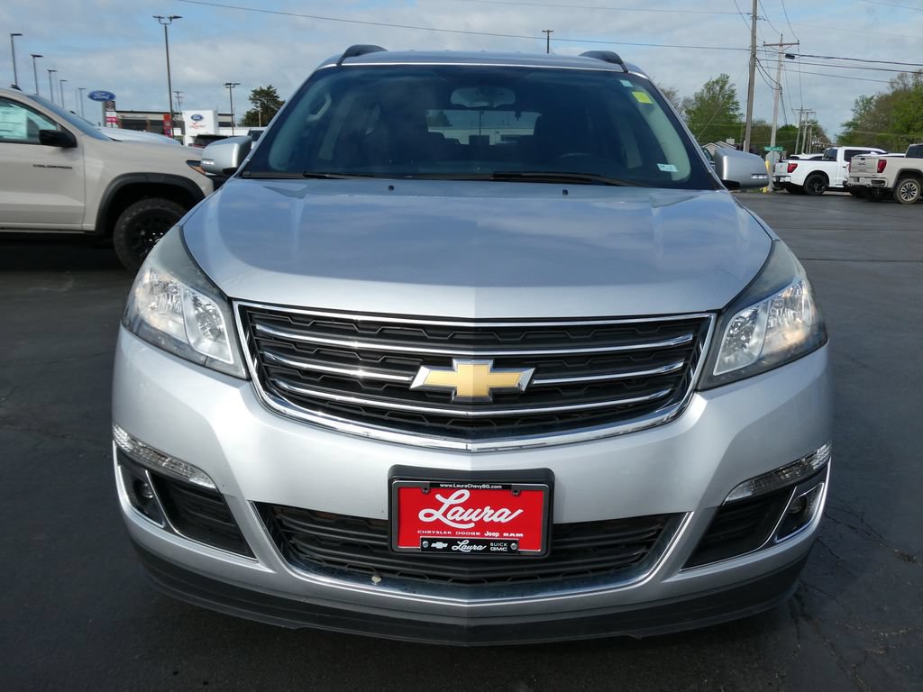 Used 2017 Chevrolet Traverse LT w/ Style and Technology Package FWD image 9