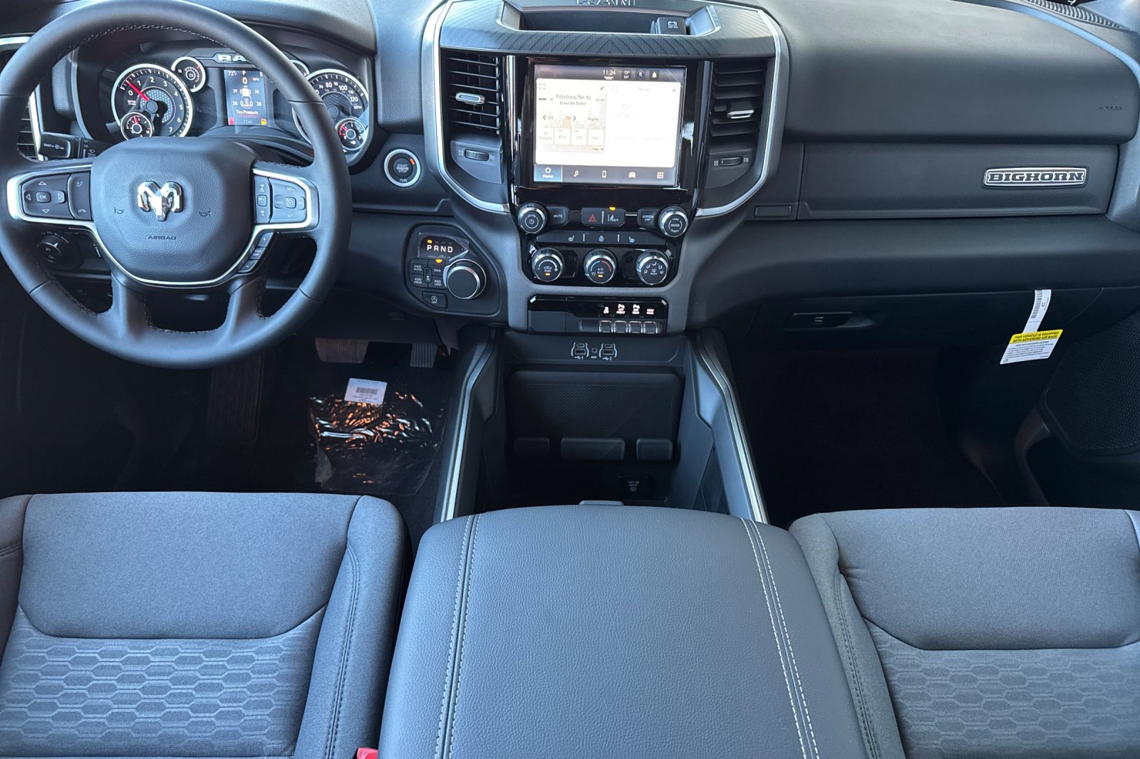 New 2026 RAM 1500 4x4 Crew Cab image 12