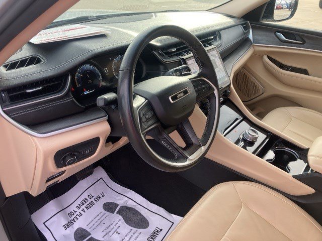 Certified 2022 Jeep Grand Cherokee Limited image 13