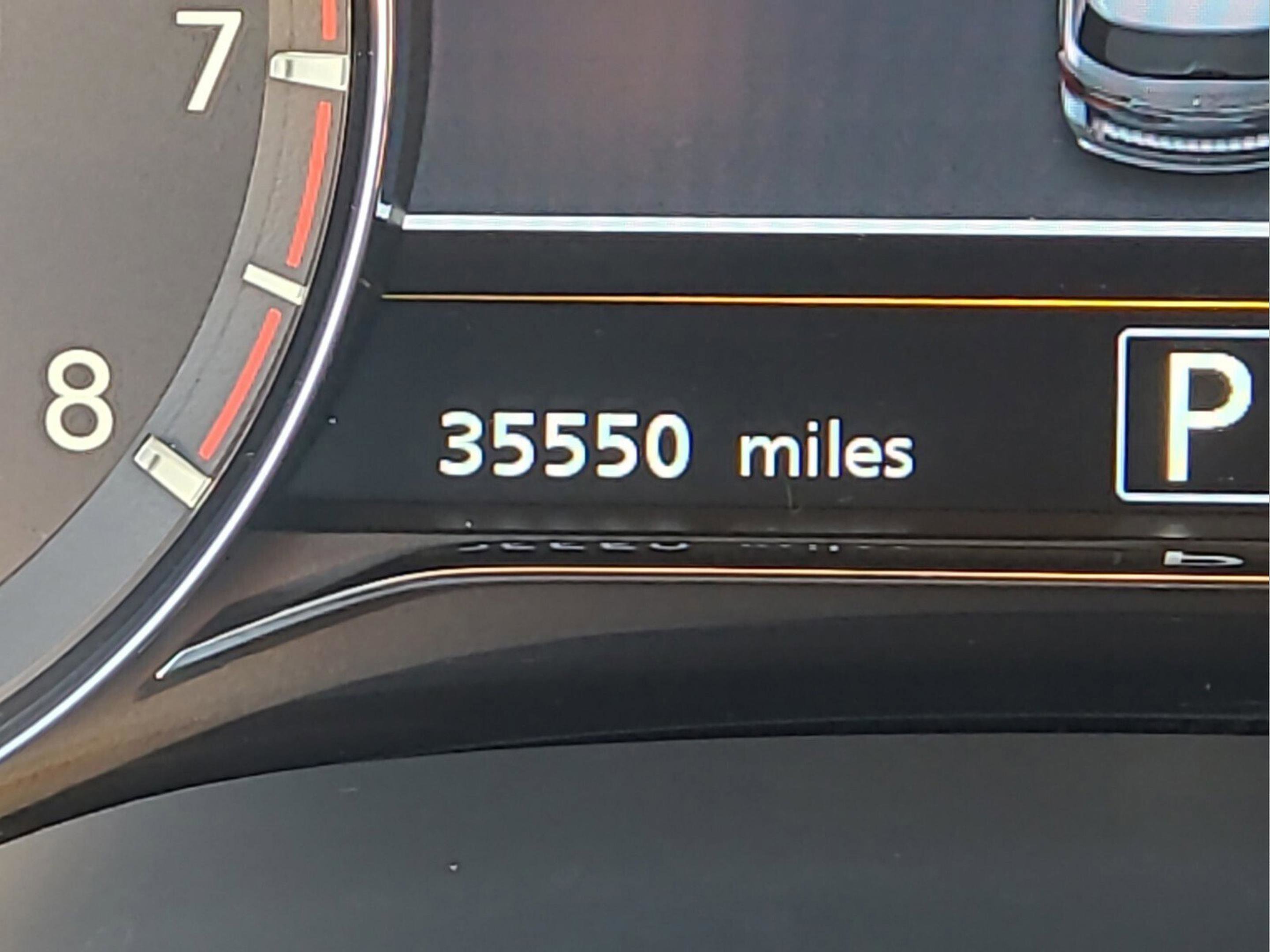 Used 2024 INFINITI QX80 Sensory image 24