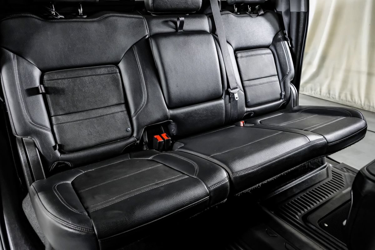 Used 2022 GMC Sierra 2500 Denali w/ Denali Black Diamond Edition AWD/4WD image 32