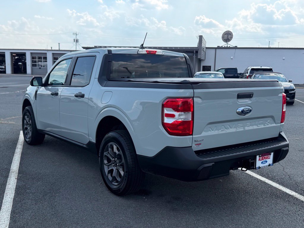 Used 2023 Ford Maverick XLT FWD image 5