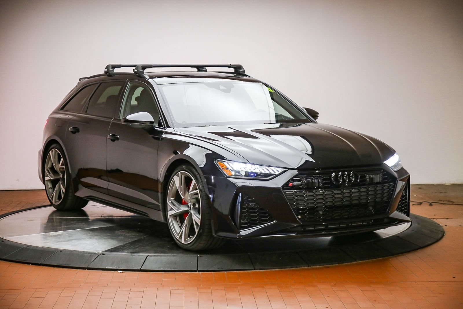 Certified 2021 Audi RS 6 w/ Executive Package AWD/4WD image 13