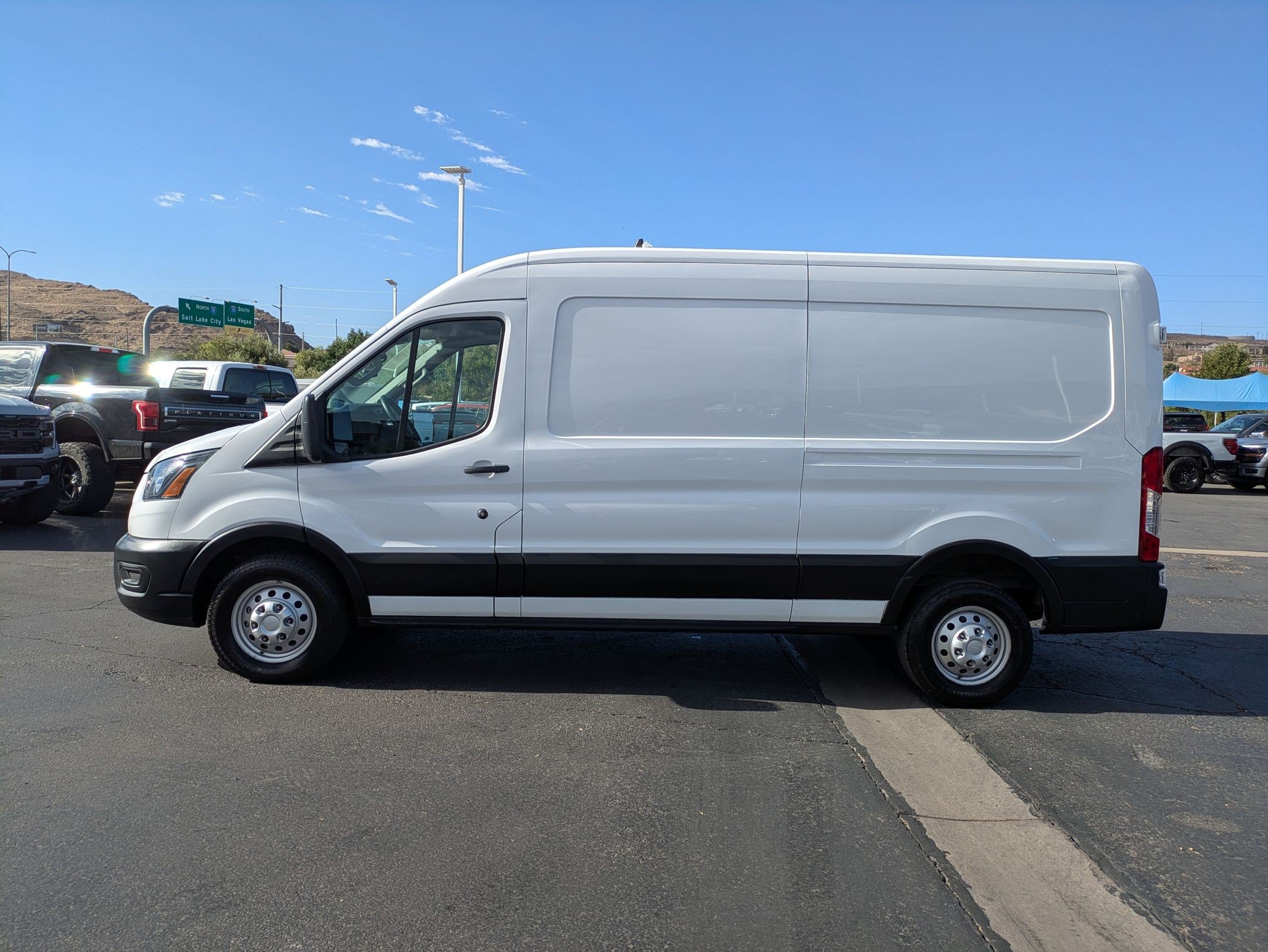 Used 2023 Ford Transit 250 Medium Roof AWD w/ Load Area Protection Package image 9