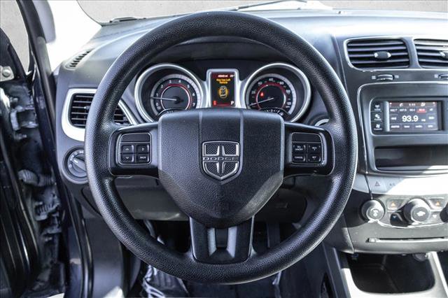 Used 2020 Dodge Journey SE image 12