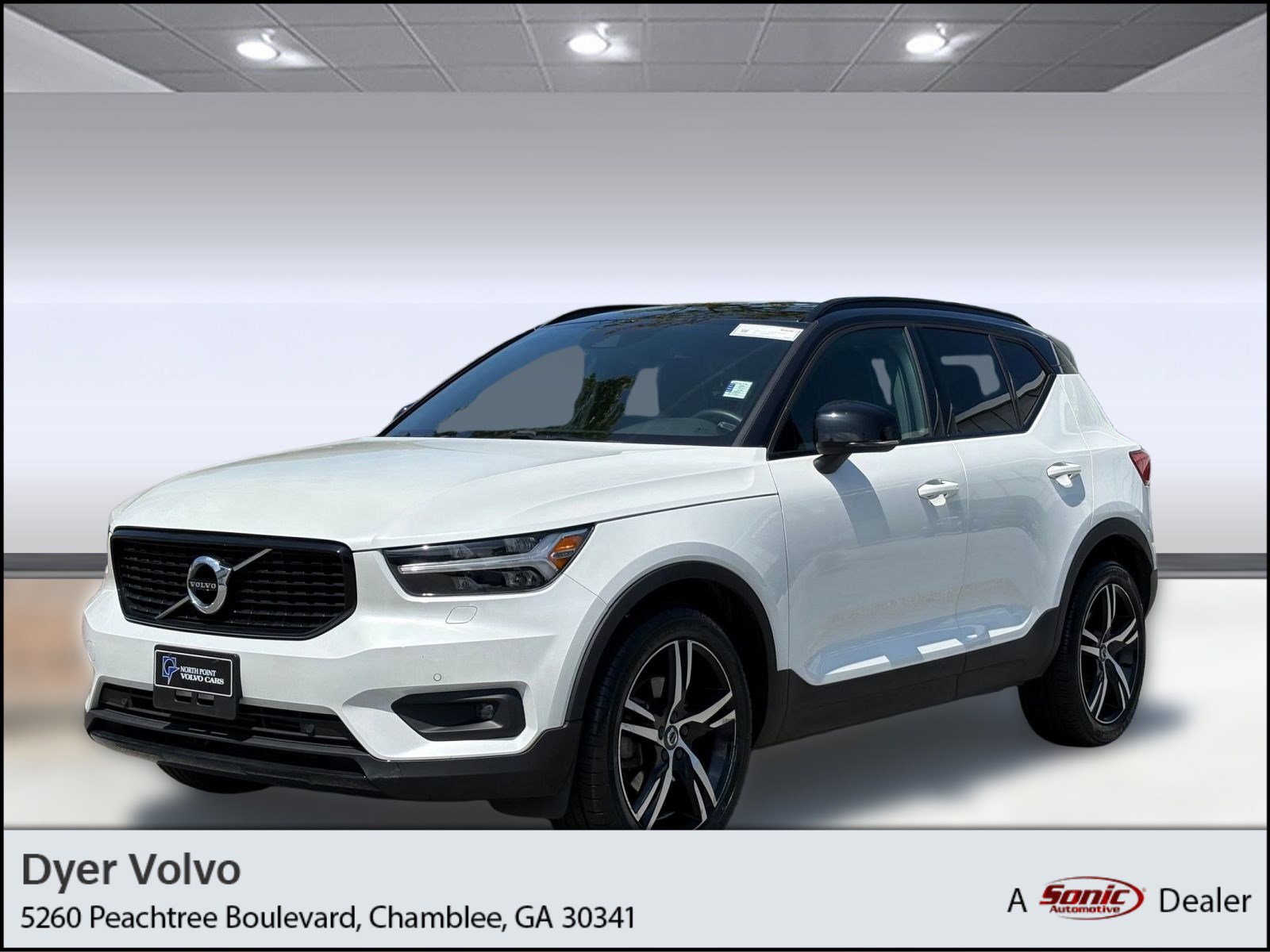 Certified 2022 Volvo XC40 T5 R-Design w/ Climate Package
