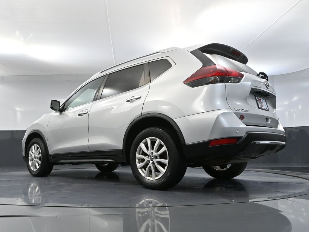 Used 2020 Nissan Rogue SV image 49