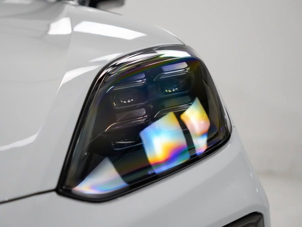 Certified 2025 Porsche Cayenne Turbo image 6