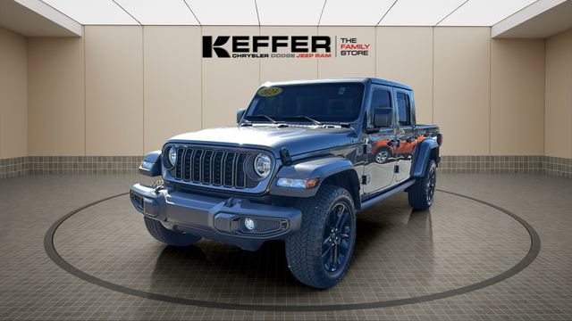 Certified 2024 Jeep Gladiator Sport AWD/4WD image 1