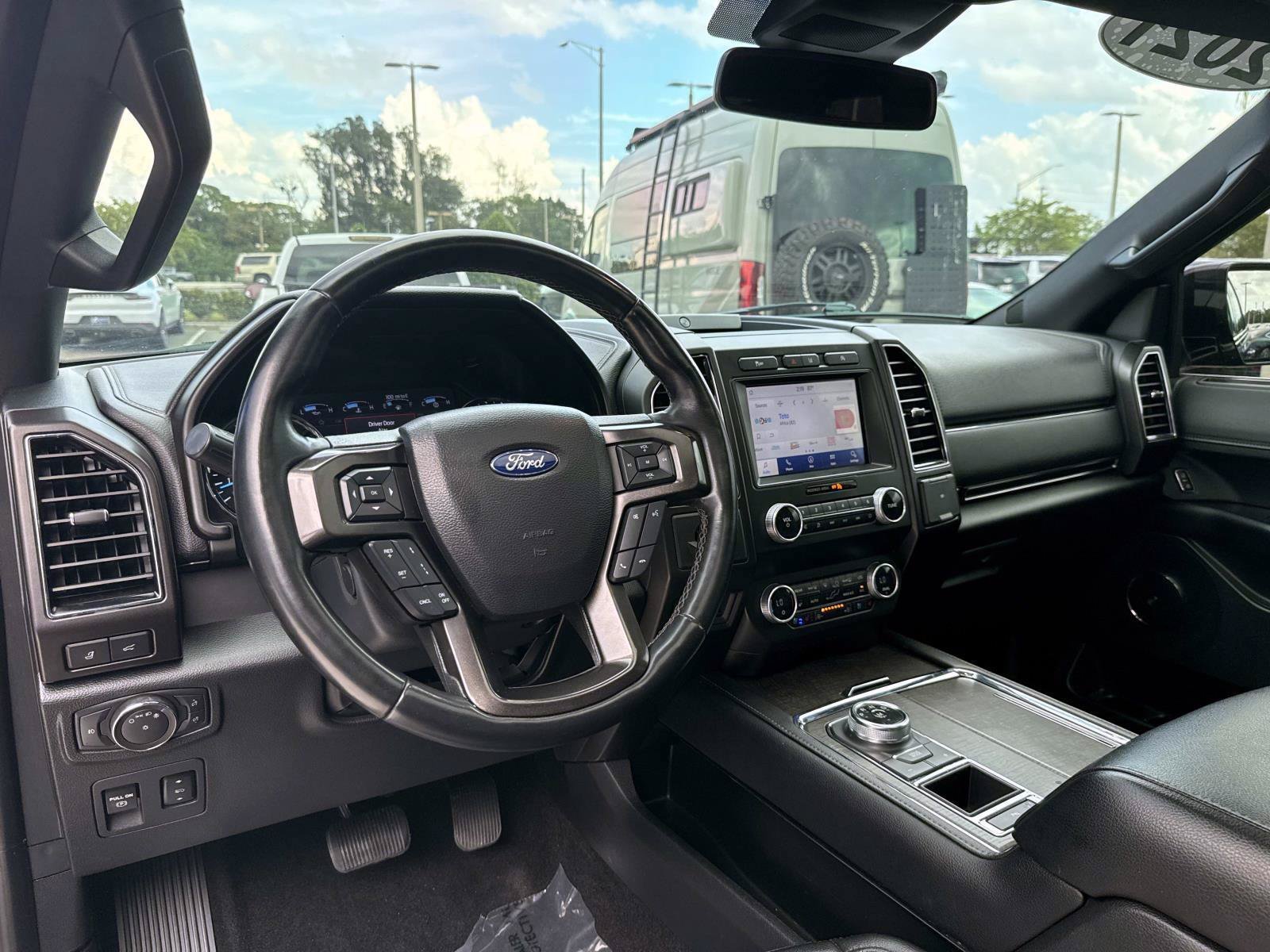 Used 2021 Ford Expedition Max Limited RWD image 18