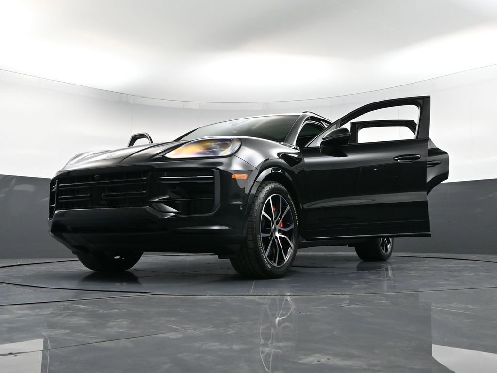 New 2026 Porsche Cayenne Turbo image 41