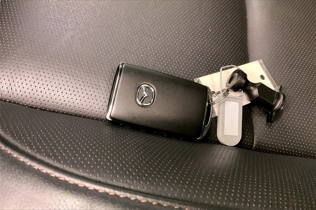 Used 2025 MAZDA CX-30 2.5 Turbo w/ Premium Package image 9