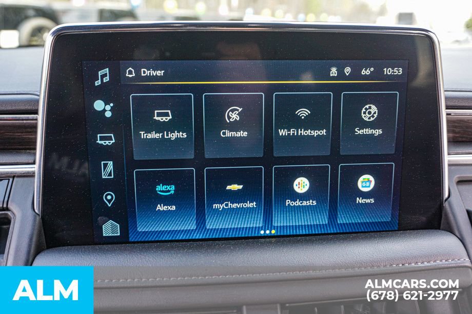 Used 2024 Chevrolet Suburban LT RWD image 37