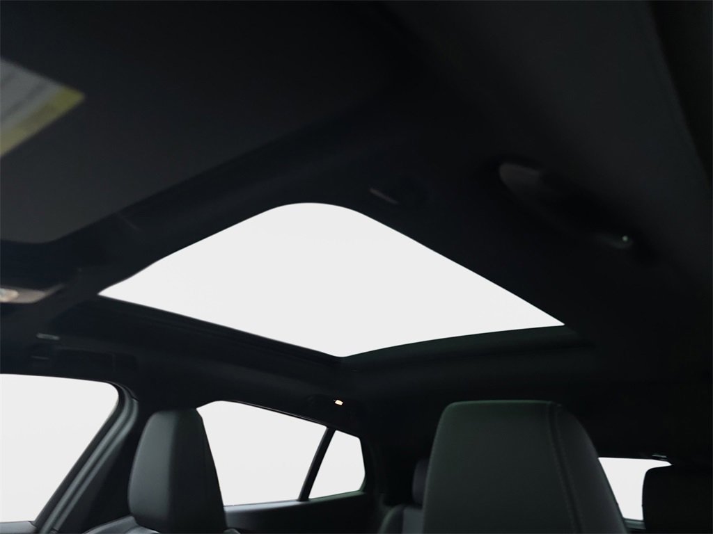 Used 2025 BMW X2 xDrive28i w/ M Sport Package image 31