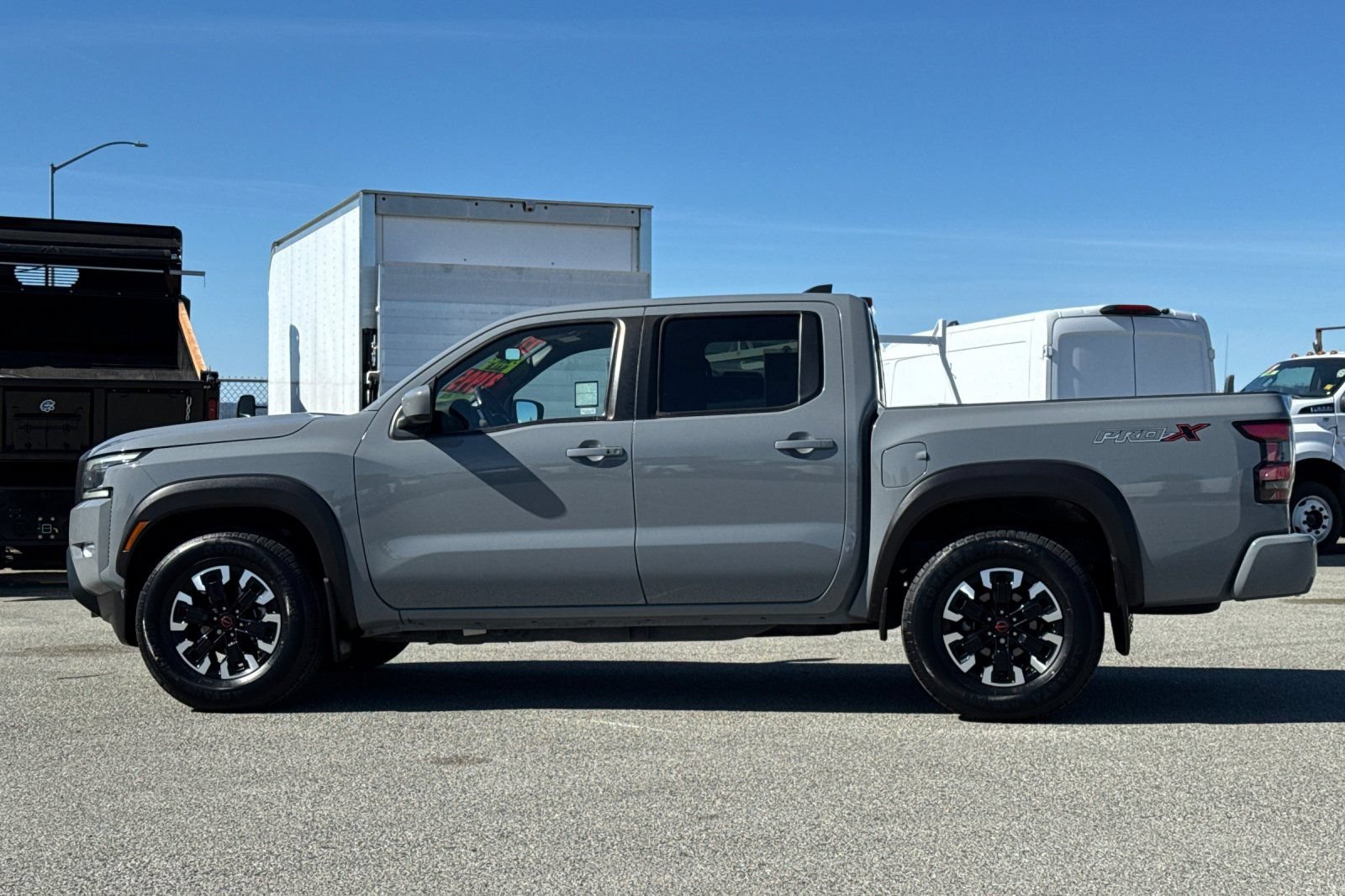 Used 2022 Nissan Frontier Pro-X RWD image 7