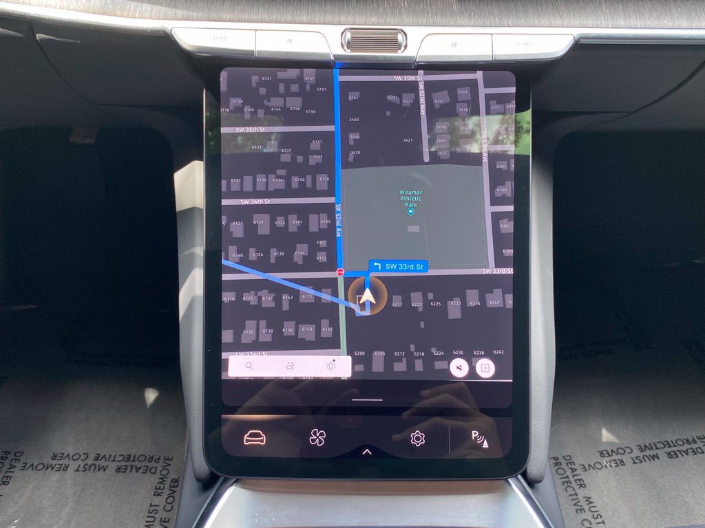 Used 2024 Lucid Air Pure RWD image 29