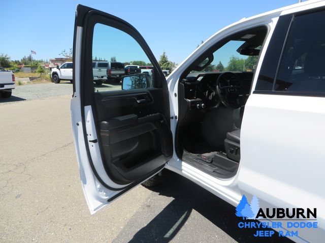Used 2025 GMC Sierra 1500 AT4 AWD/4WD image 16
