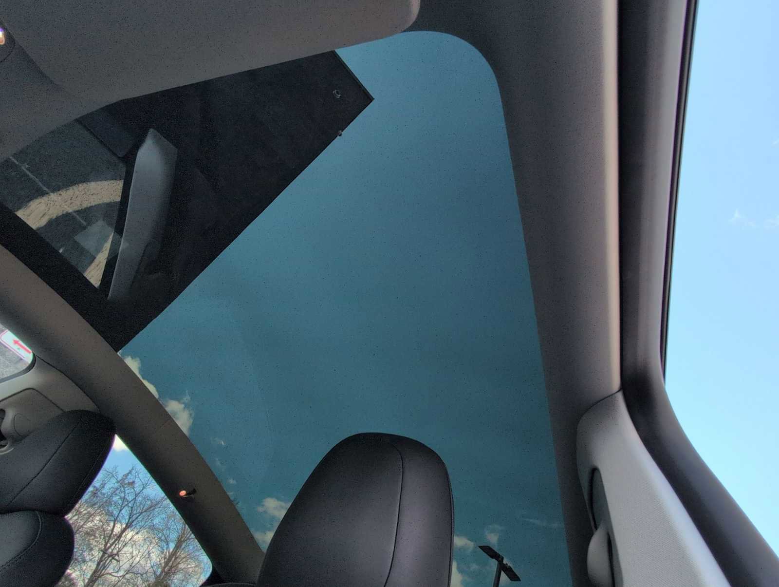 Used 2021 Tesla Model Y Long Range image 18