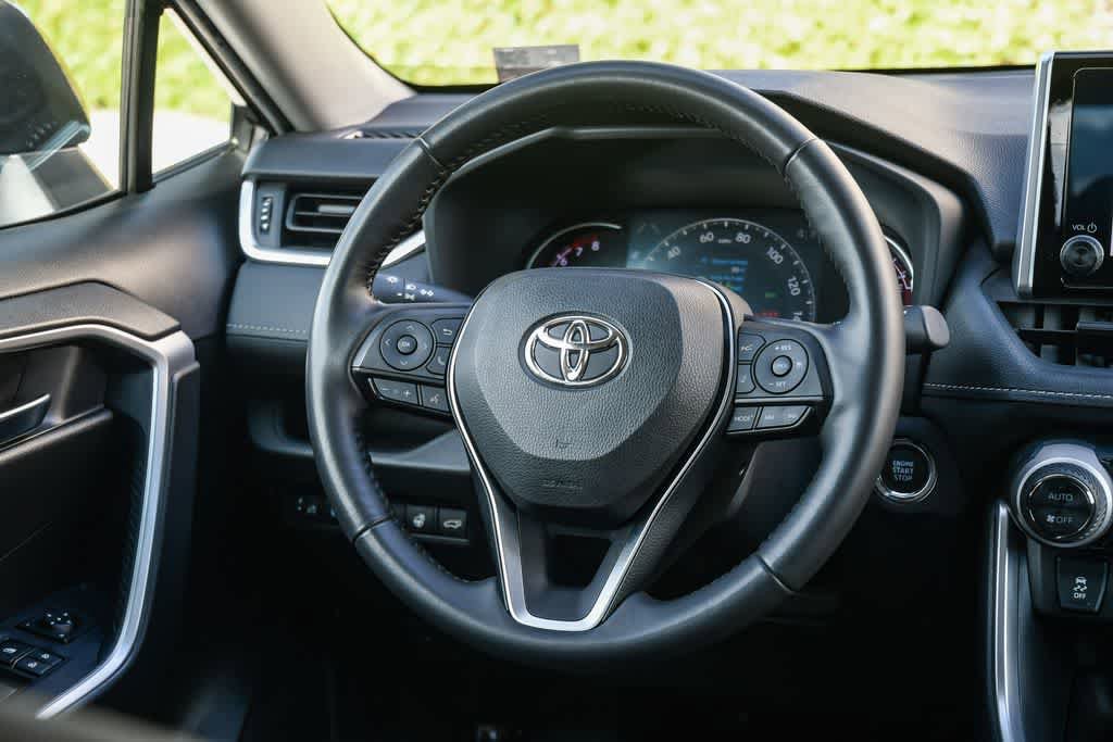 Used 2023 Toyota RAV4 XLE w/ Convenience Package FWD image 12