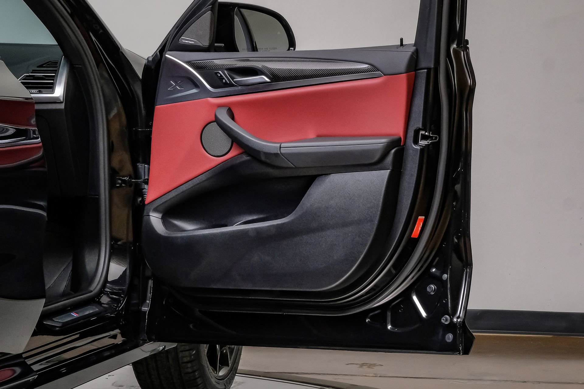 Used 2024 BMW X4 M40i w/ Premium Package image 49