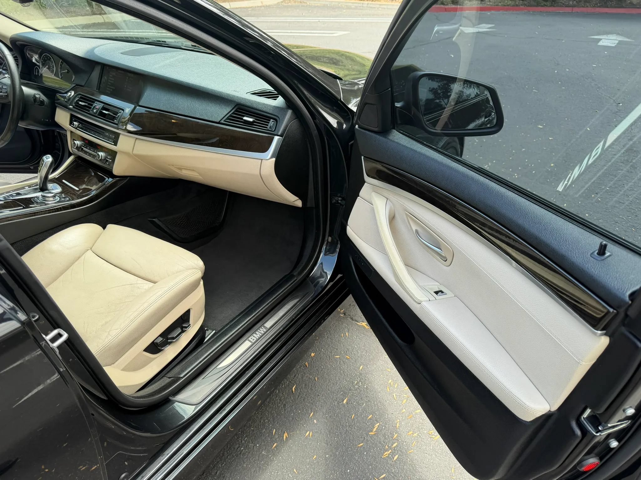Used 2013 BMW 535i xDrive Sedan AWD/4WD image 24