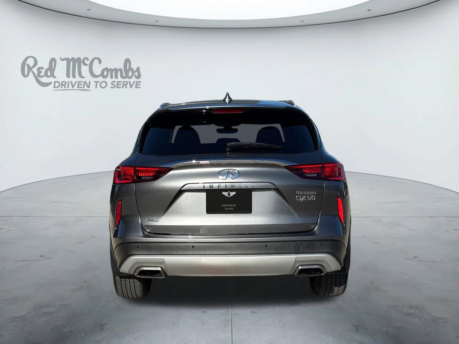 Used 2023 INFINITI QX50 Sensory image 4