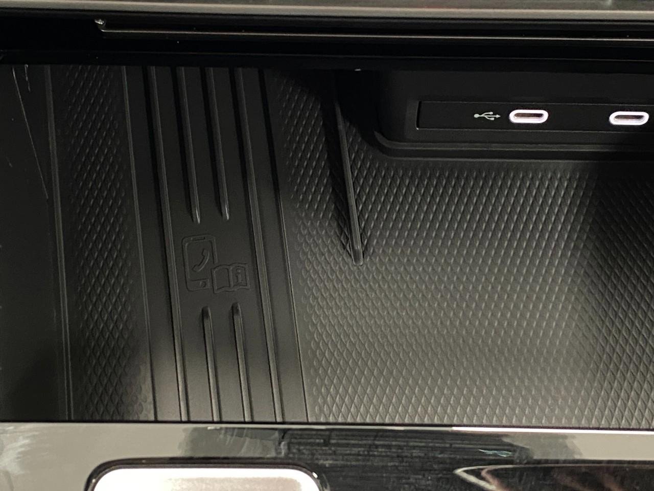 New 2026 Volkswagen Atlas Cross Sport SEL Premium R-Line image 28