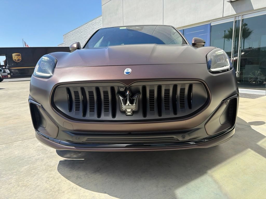 Certified 2025 Maserati Grecale Folgore AWD/4WD image 2