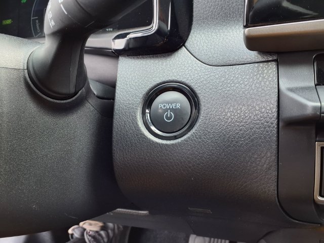 Used 2025 Toyota Camry LE FWD image 27