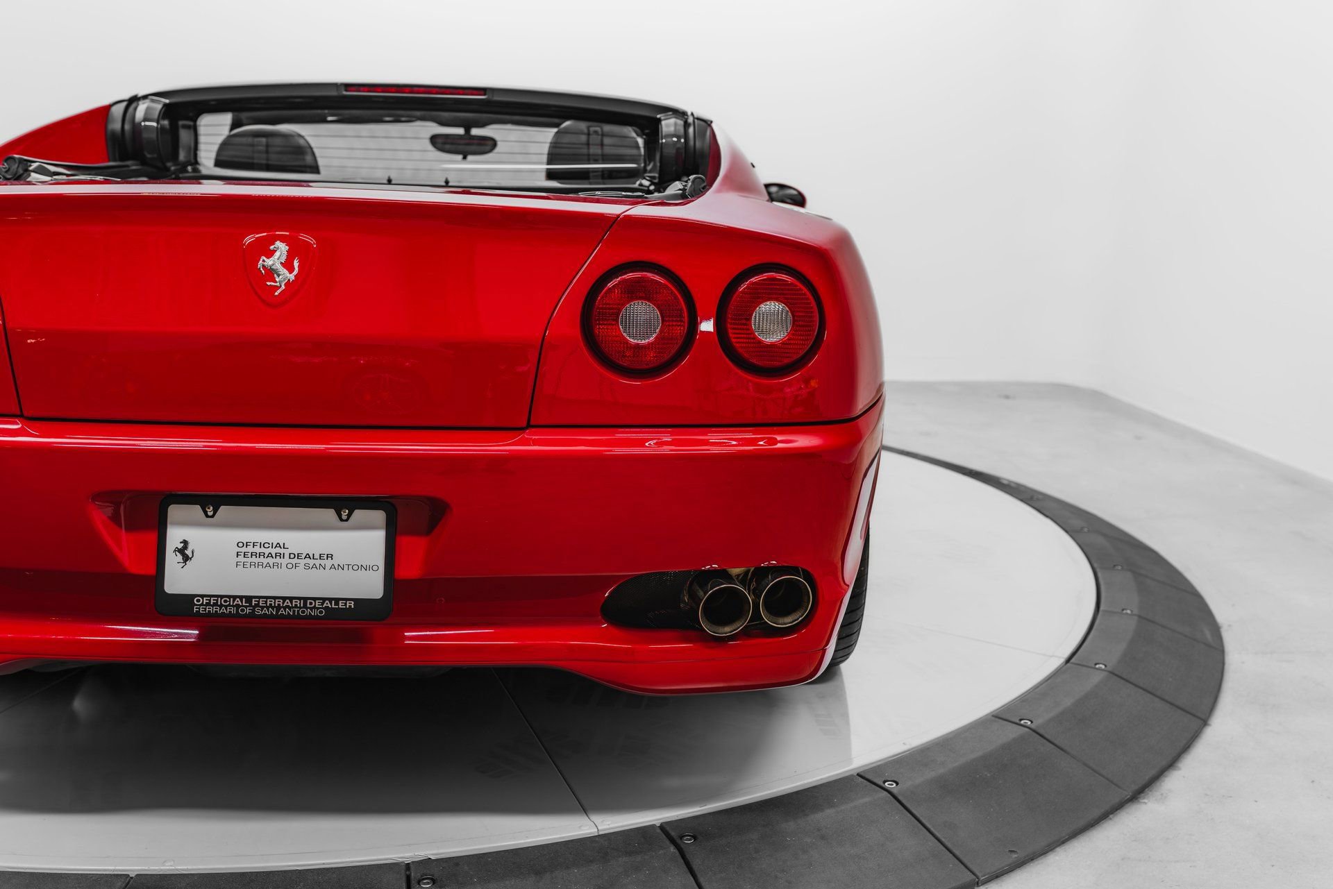 Used 2005 Ferrari 575M Maranello Superamerica RWD image 41