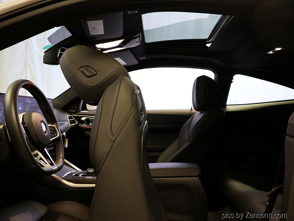 Used 2026 BMW 440i xDrive Coupe w/ Premium Package image 13