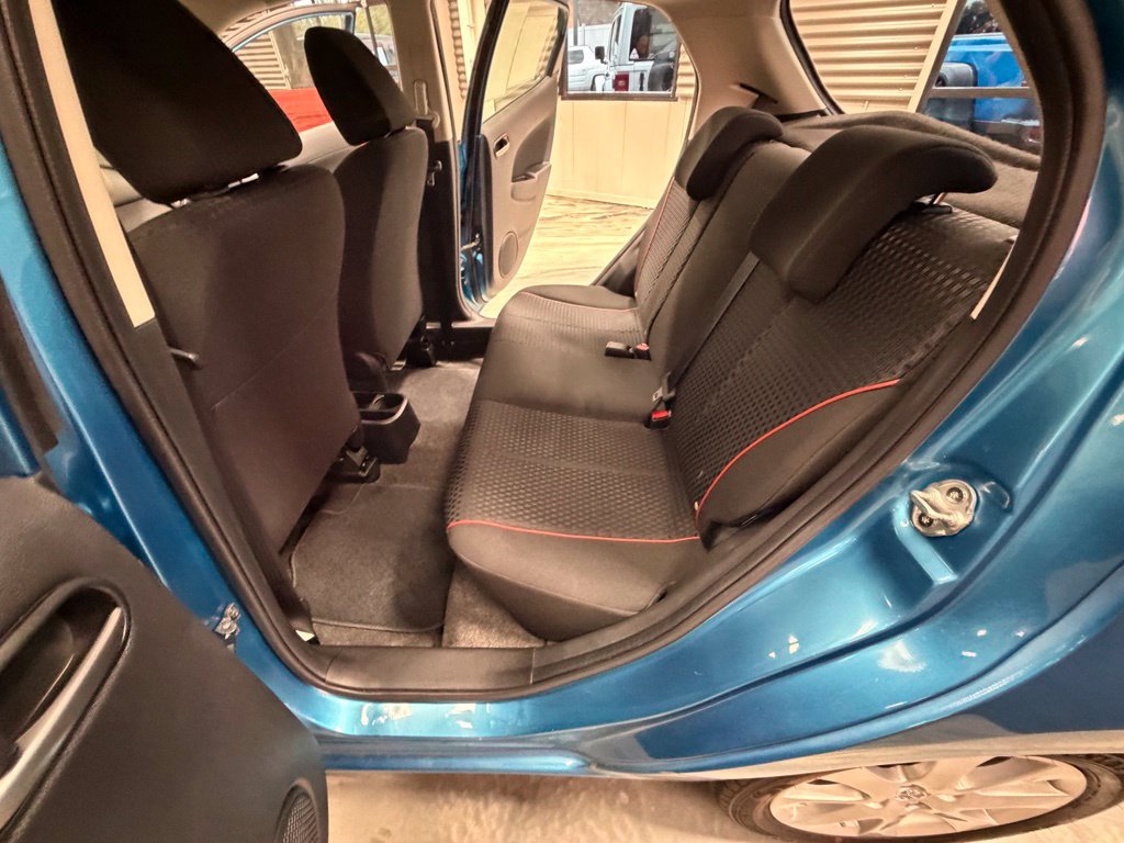 Used 2011 MAZDA MAZDA2 FWD image 46