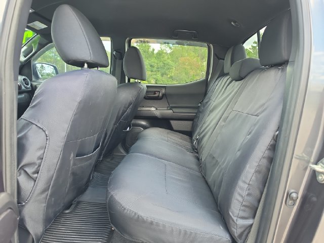 Used 2020 Toyota Tacoma TRD Sport AWD/4WD image 13