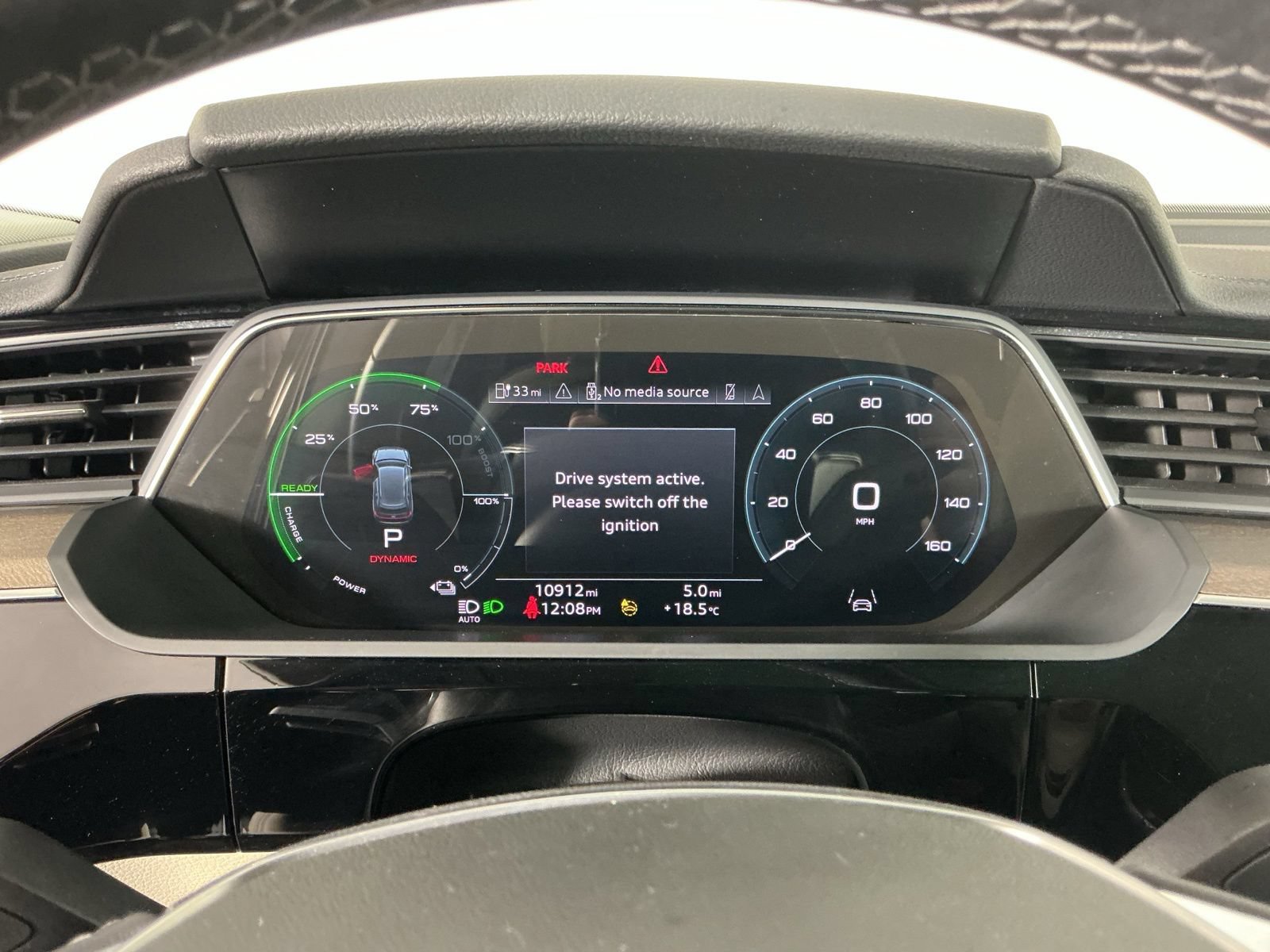 Used 2024 Audi Q8 e-tron Premium Plus w/ Premium Plus Package AWD/4WD image 19