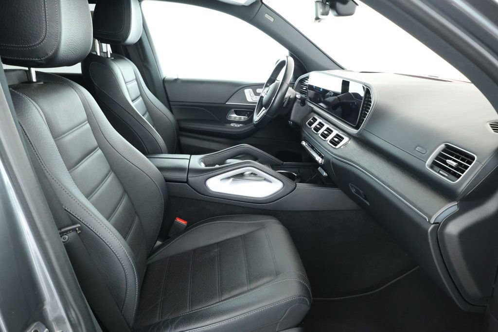 Used 2022 Mercedes-Benz GLS 450 4MATIC image 24