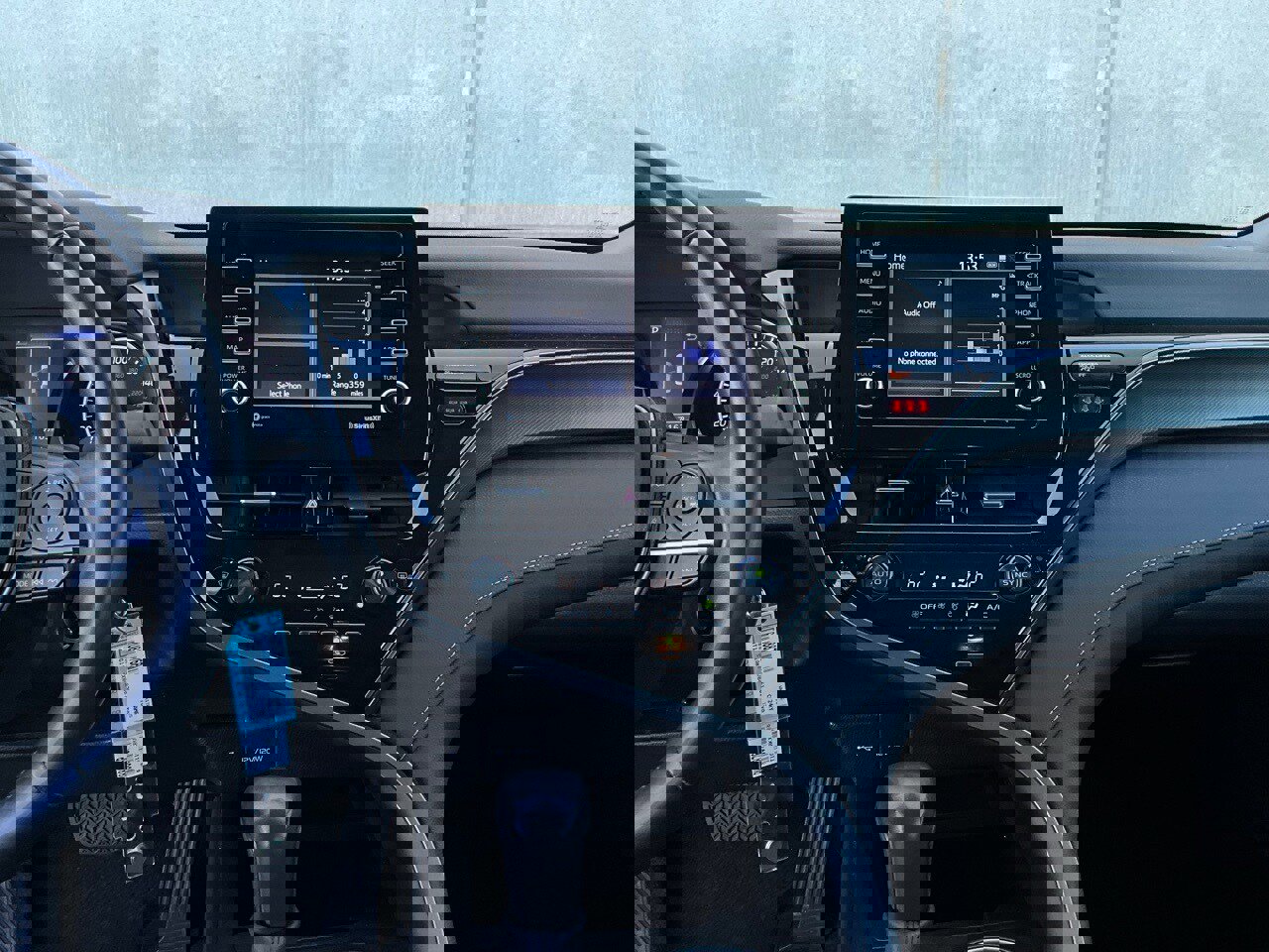 Used 2024 Toyota Camry SE image 14