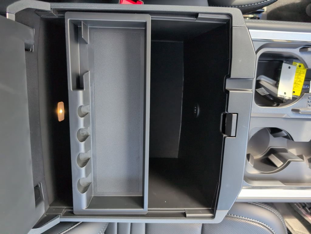 New 2026 Ford F350 Platinum w/ FX4 Off-Road Package image 34