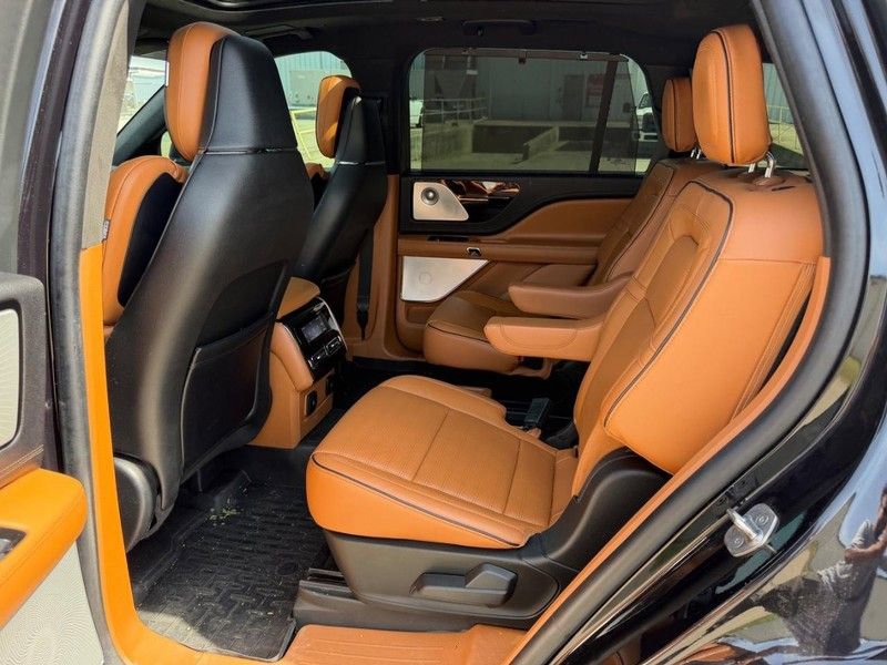 Used 2023 Lincoln Aviator Black Label w/ Dynamic Handling Package image 9