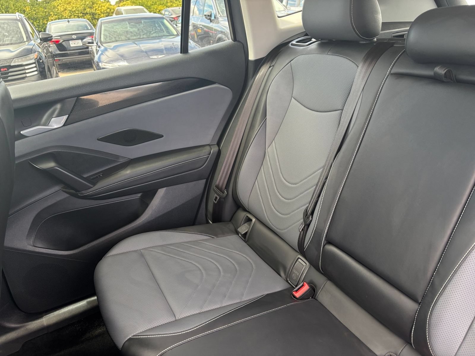 Used 2026 Volkswagen Tiguan SE AWD/4WD image 41