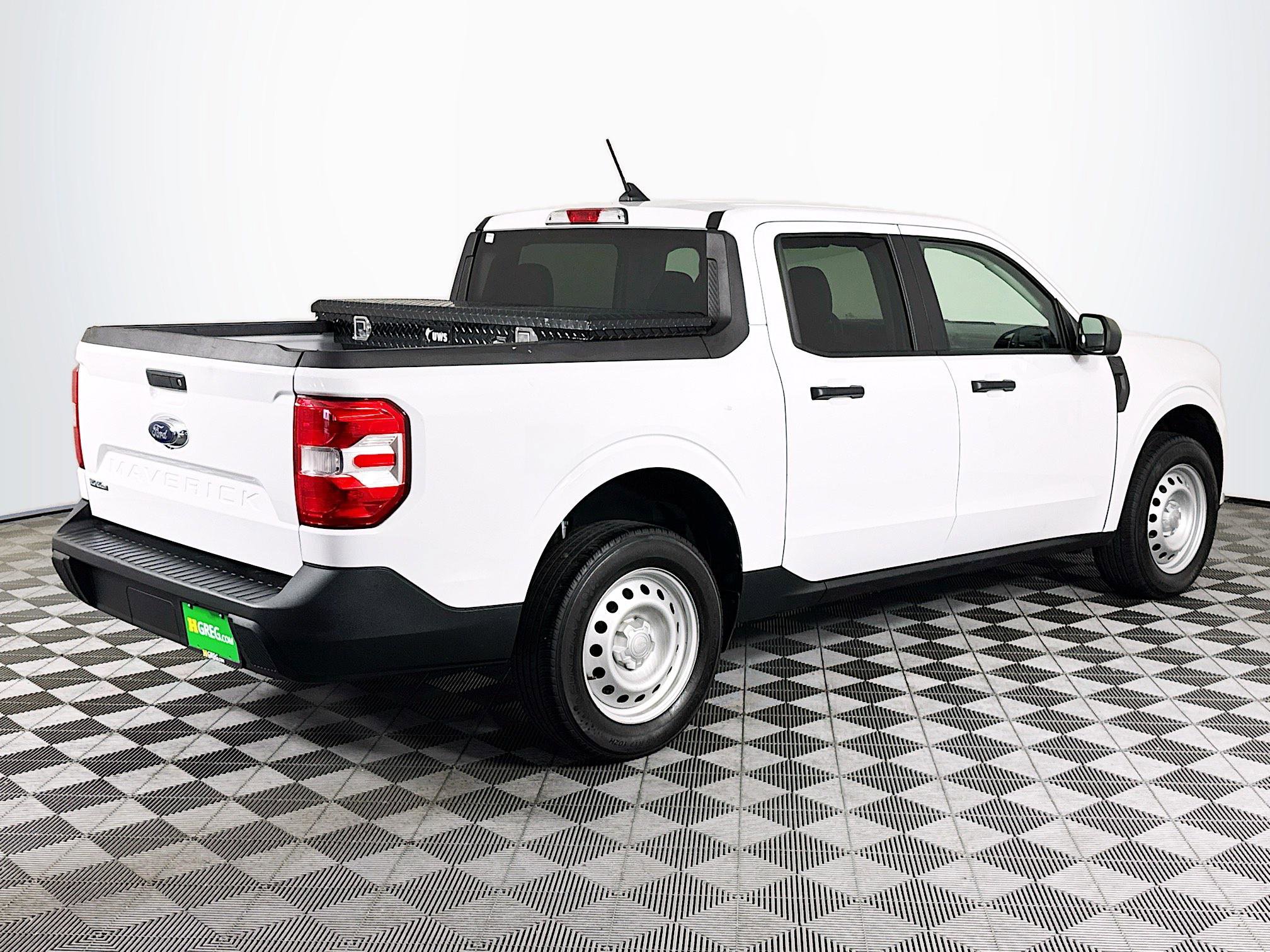 Used 2022 Ford Maverick XL FWD image 10