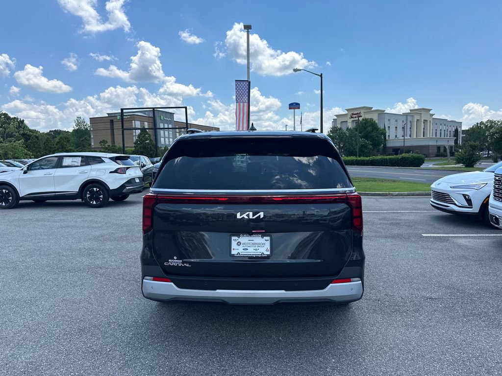 Certified 2025 Kia Carnival EX FWD image 6