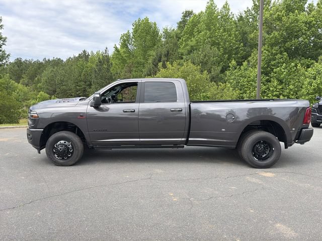 New 2026 RAM 3500 Laramie AWD/4WD image 10