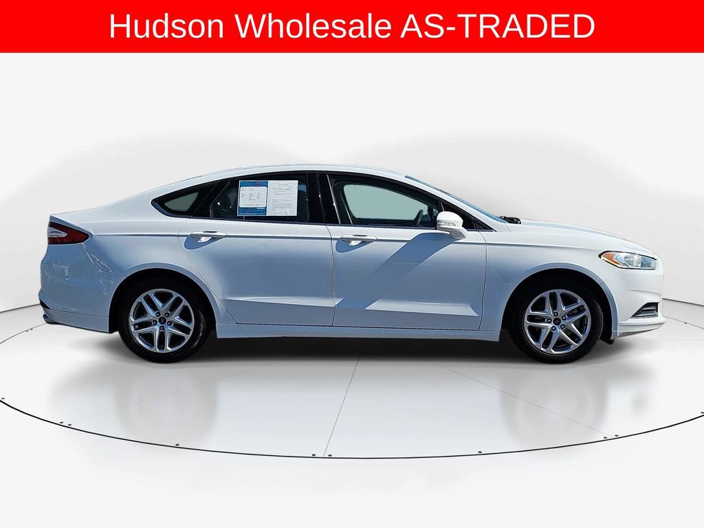 Used 2014 Ford Fusion SE FWD image 3