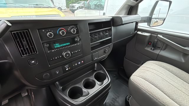 Used 2023 Chevrolet Express 3500 w/ Power Convenience Package RWD image 27