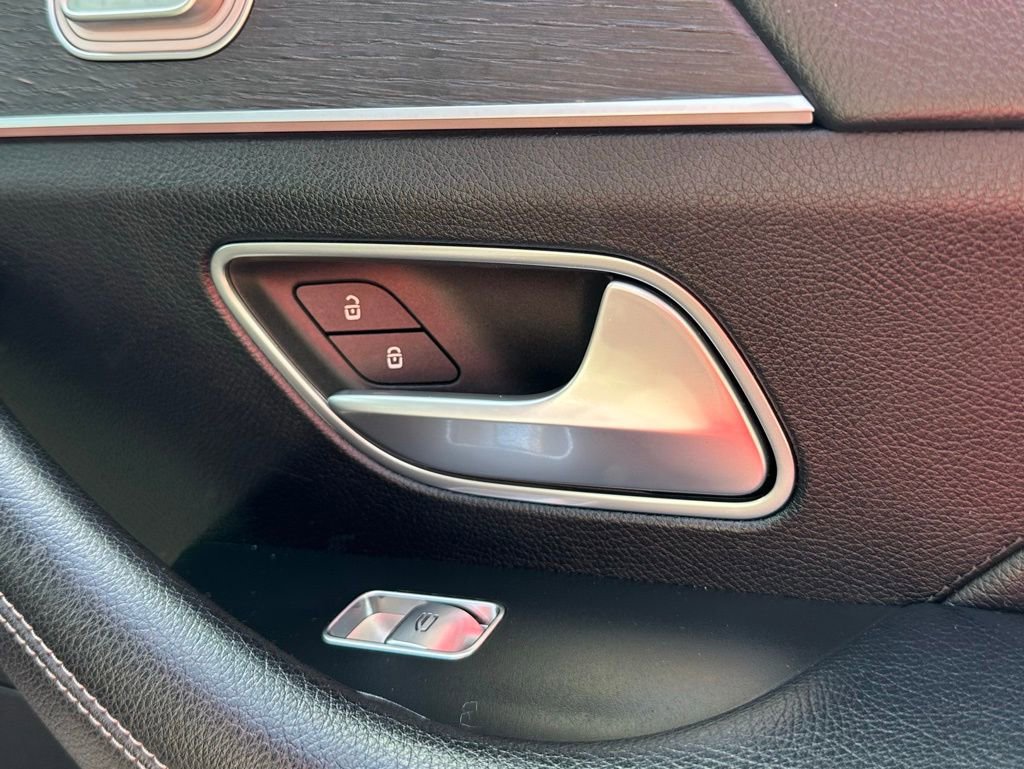 Used 2021 Mercedes-Benz GLE 350 4MATIC image 40