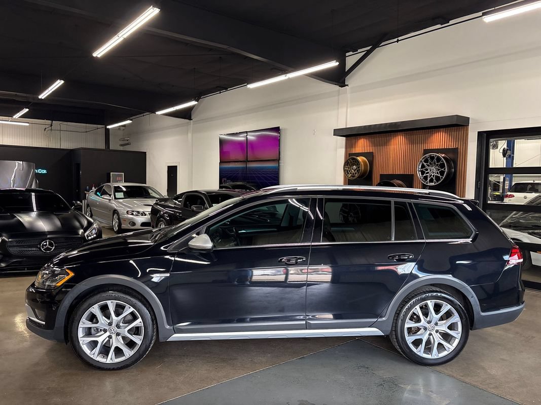 Used 2018 Volkswagen Golf Alltrack SEL AWD/4WD image 4