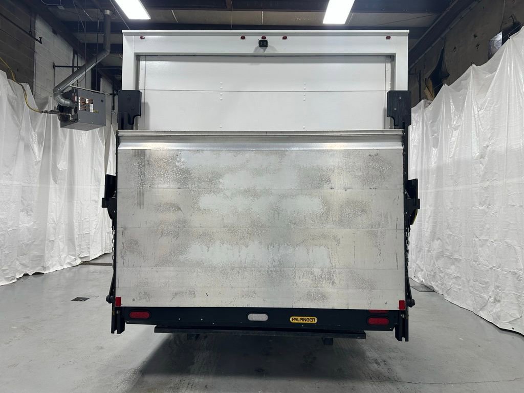 Used 2024 Ford E-350 and Econoline 350 Super Duty image 6