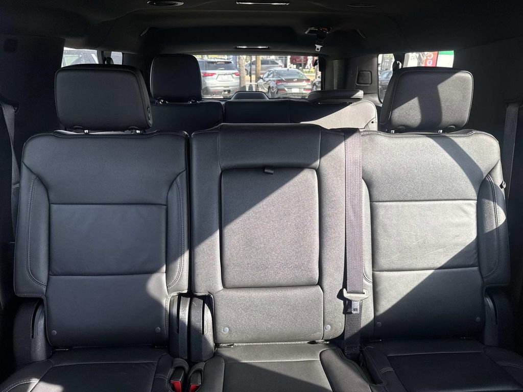 Certified 2024 Chevrolet Suburban LT image 9